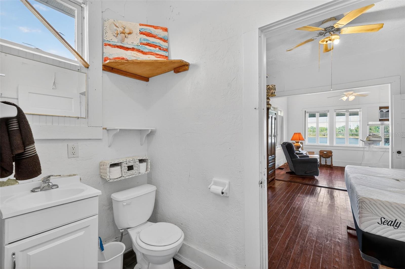 272 S CENTRAL/SR19S AVE, UMATILLA, FL, 32784