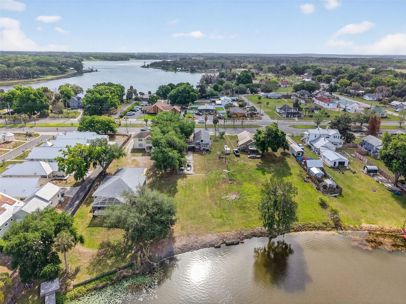 272 S CENTRAL/SR19S AVE, UMATILLA, FL, 32784