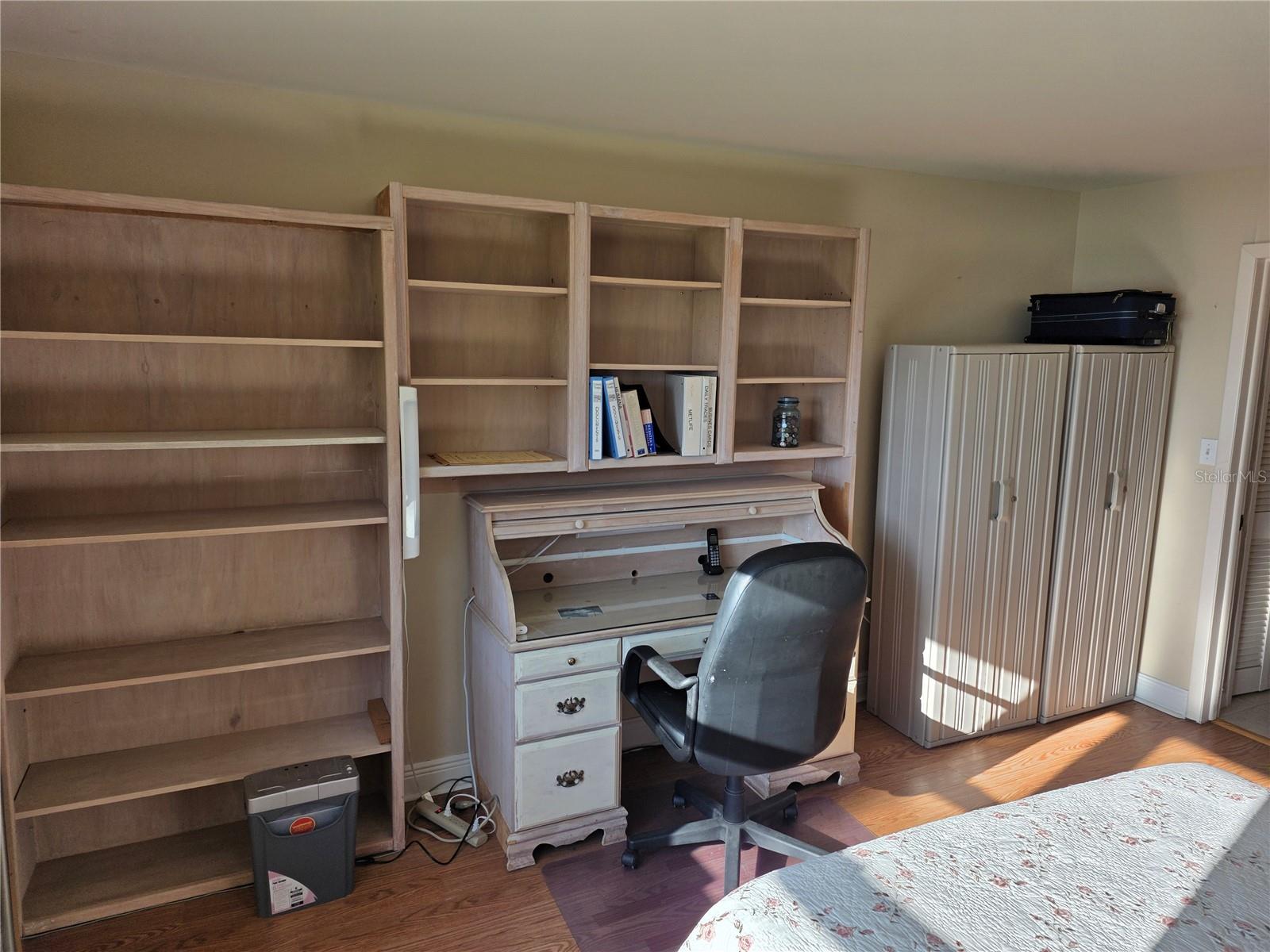 office-den-card room