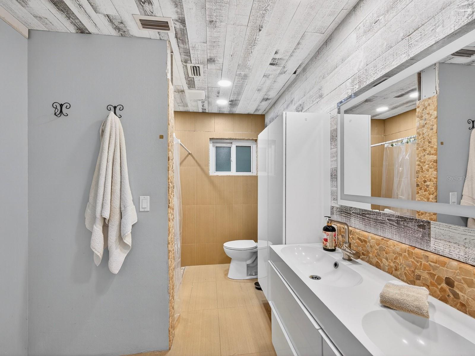 7311 PROCTOR RD, SARASOTA, FL, 34241