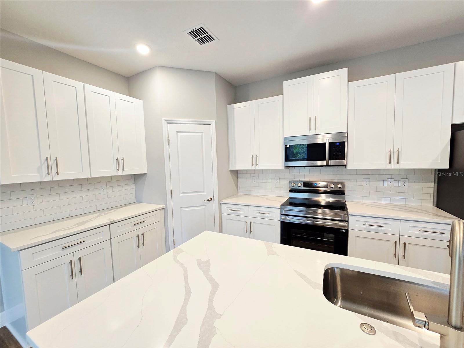 87 VINCA ST, HOMOSASSA, FL, 34446