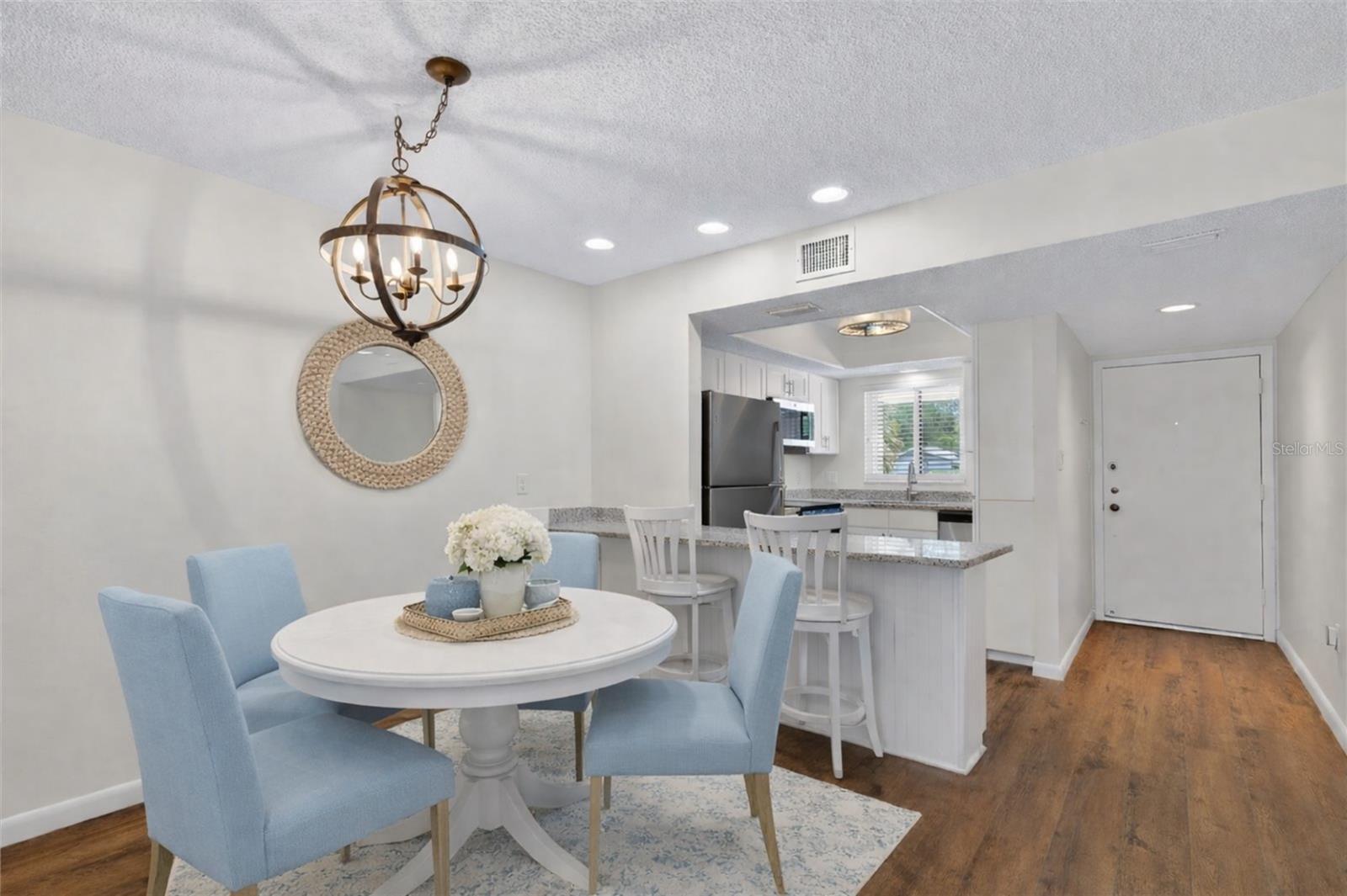 2522 CLUBHOUSE DR #204, SARASOTA, FL, 34232