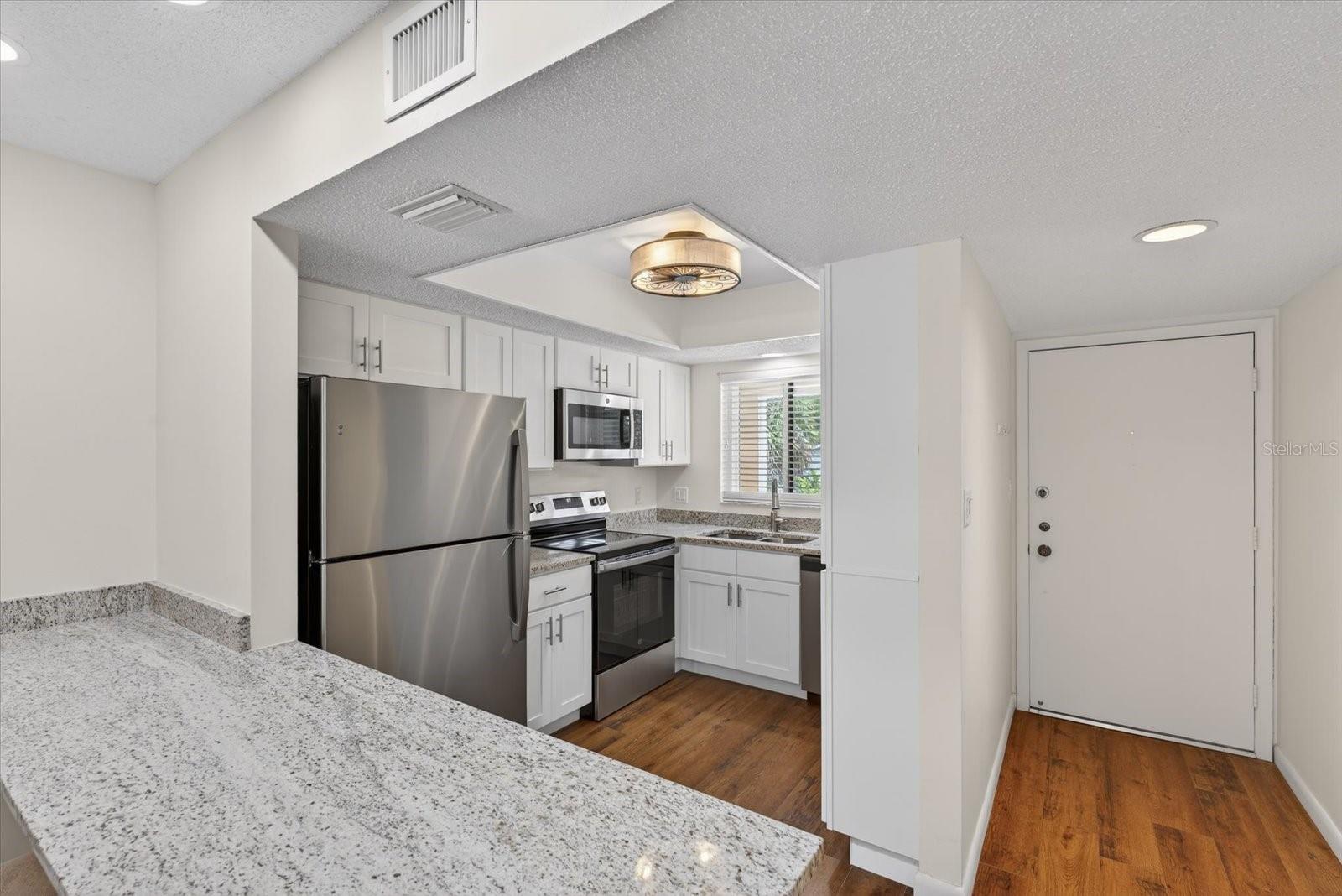 2522 CLUBHOUSE DR #204, SARASOTA, FL, 34232