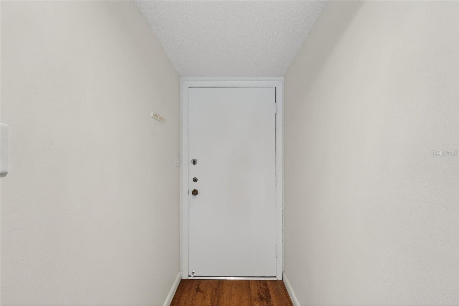 2522 CLUBHOUSE DR #204, SARASOTA, FL, 34232