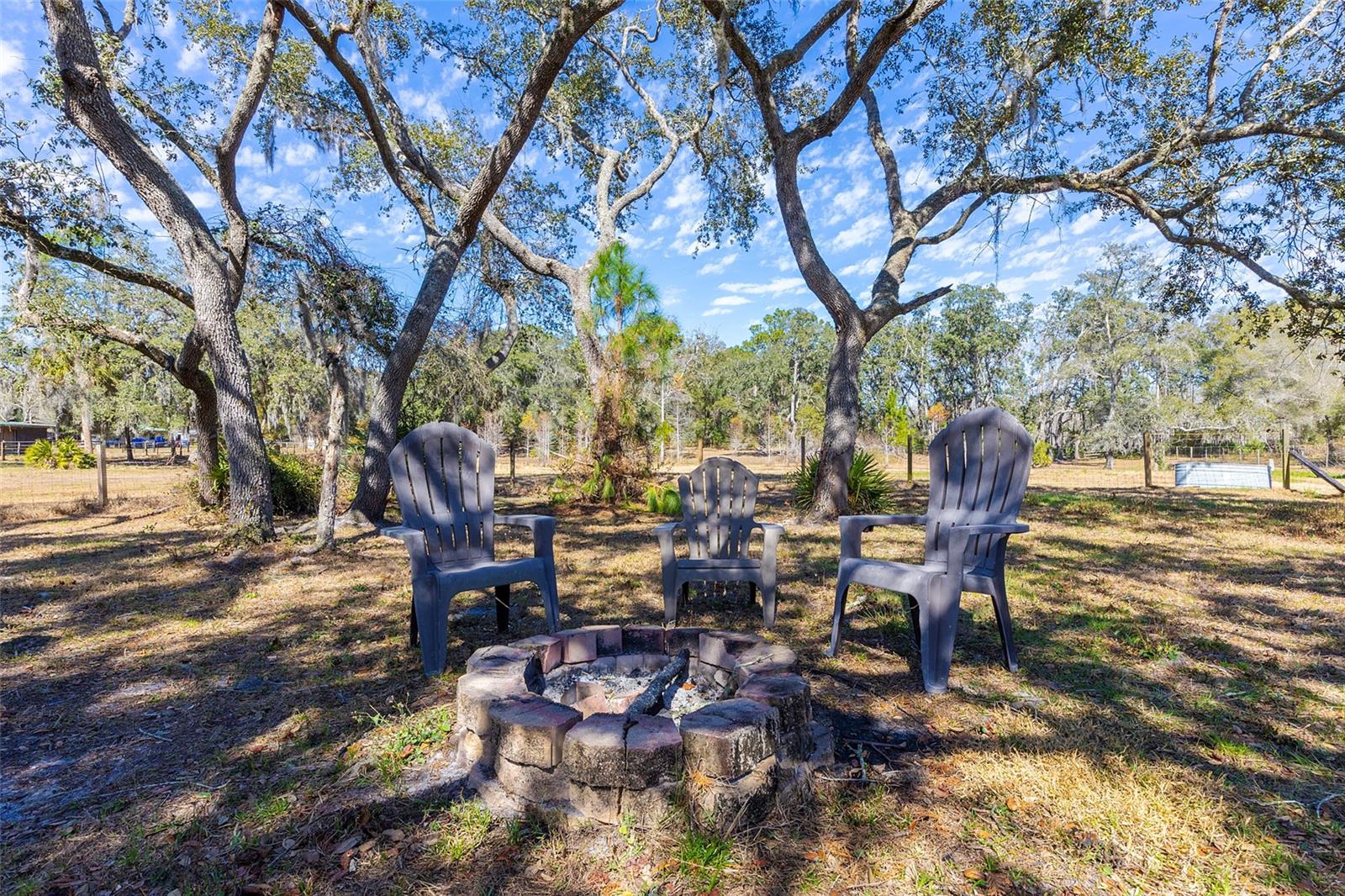 2100 E KICKLIGHTER RD, LAKE HELEN, FL, 32744