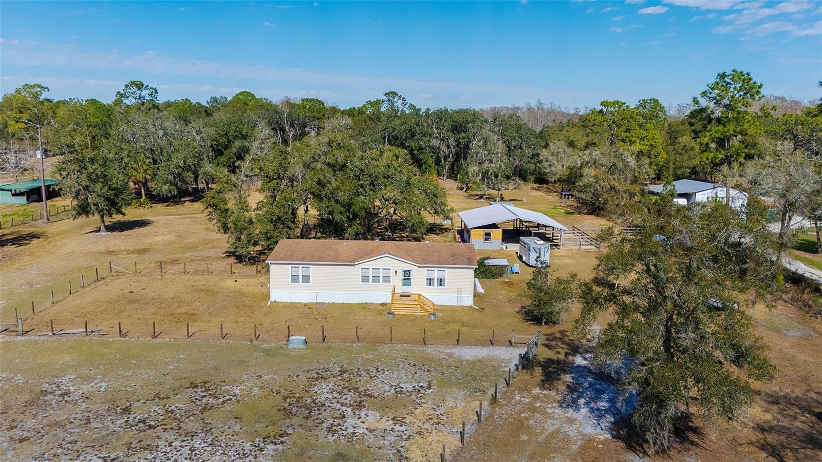 2100 E KICKLIGHTER RD, LAKE HELEN, FL, 32744