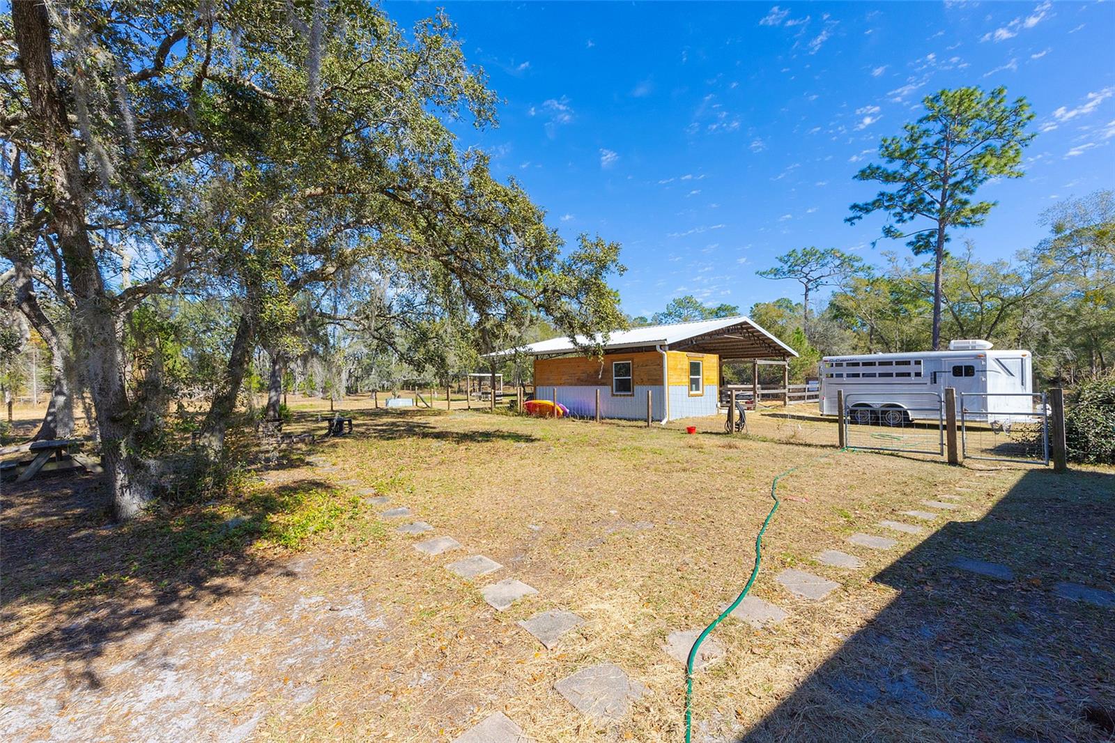 2100 E KICKLIGHTER RD, LAKE HELEN, FL, 32744