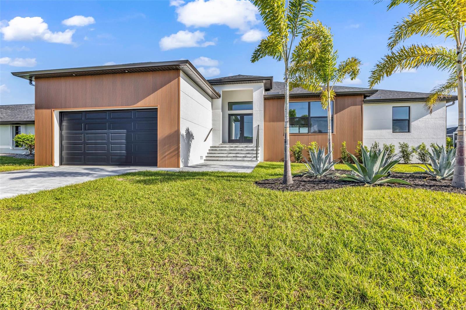 18514 ASHCROFT CIR, PORT CHARLOTTE, FL, 33948