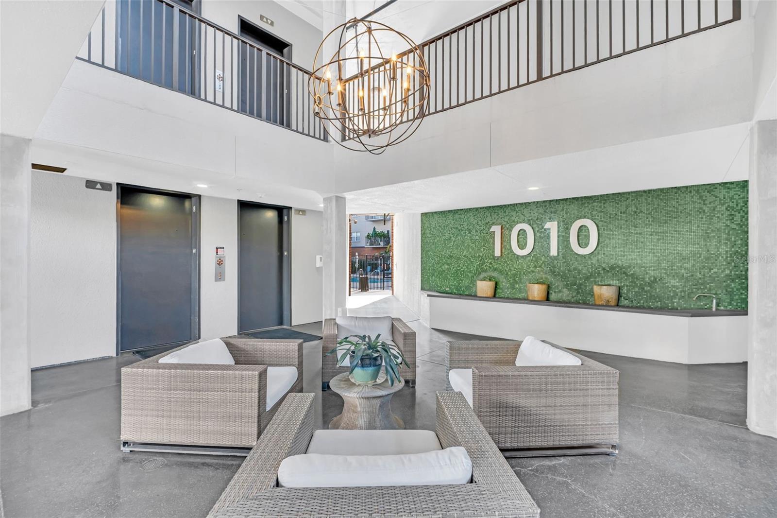 1010 CENTRAL AVE #417, ST PETERSBURG, FL, 33705
