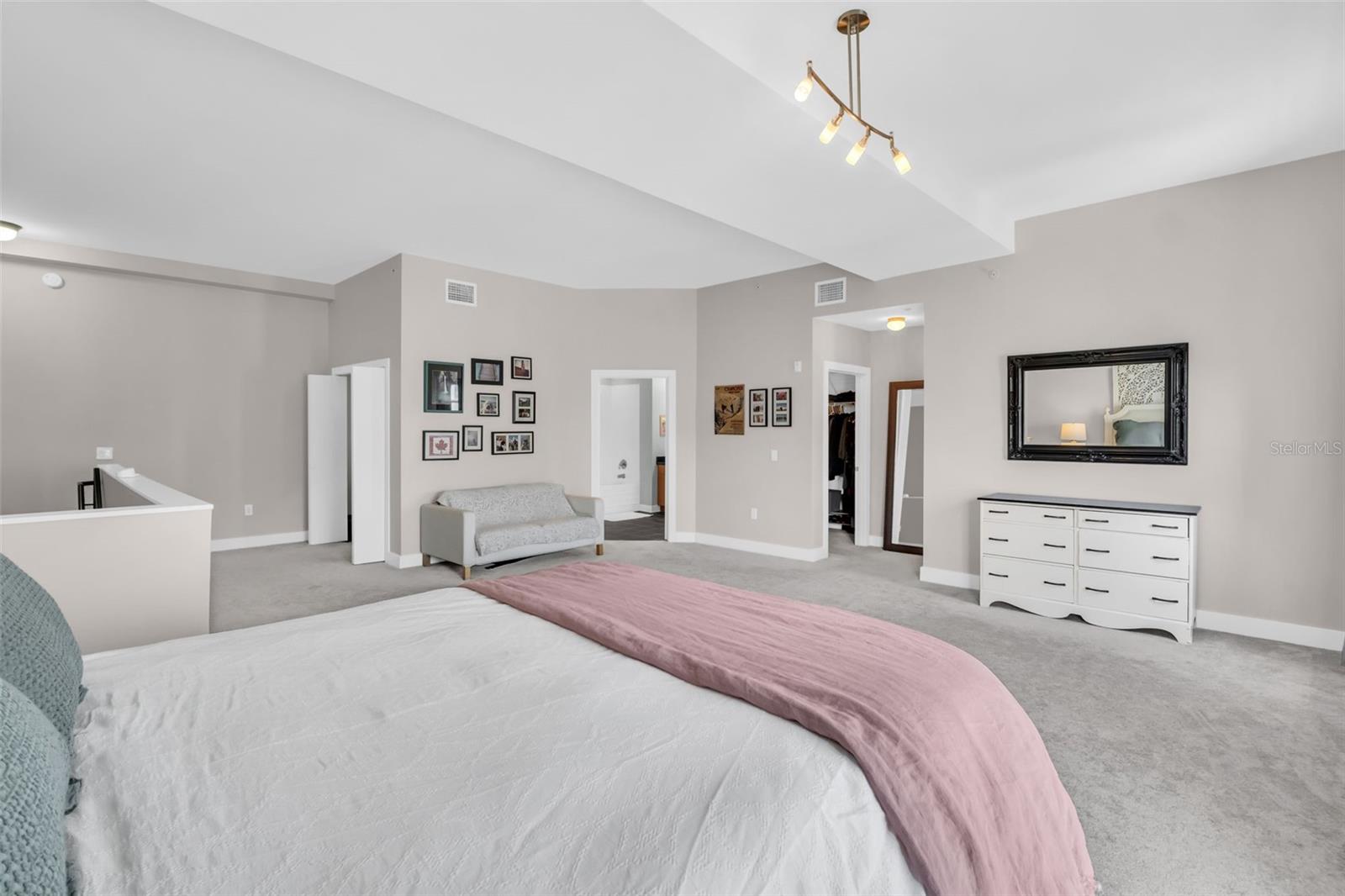 1010 CENTRAL AVE #417, ST PETERSBURG, FL, 33705