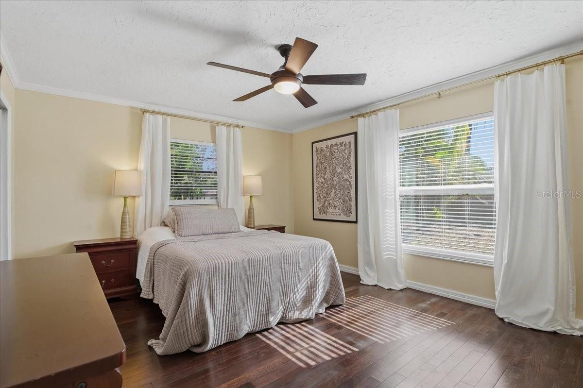 1467 GEORGETOWNE DR, SARASOTA, FL, 34232