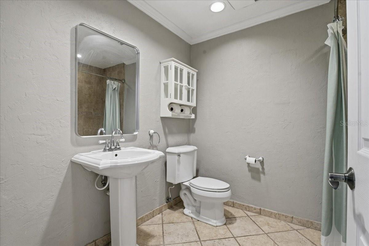 1467 GEORGETOWNE DR, SARASOTA, FL, 34232
