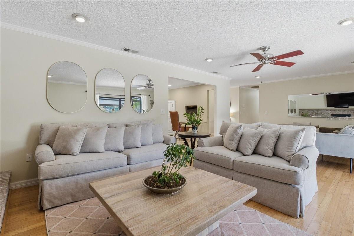 1467 GEORGETOWNE DR, SARASOTA, FL, 34232