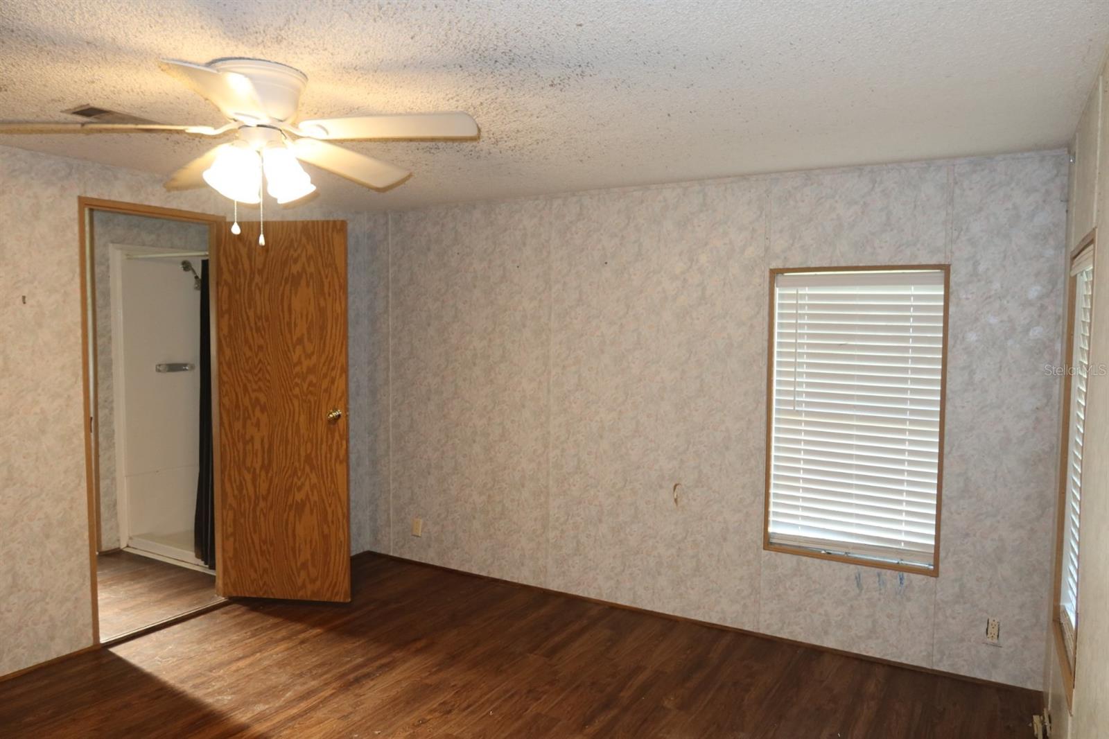 262 SW LYNNWOOD AVE, LAKE CITY, FL, 32024