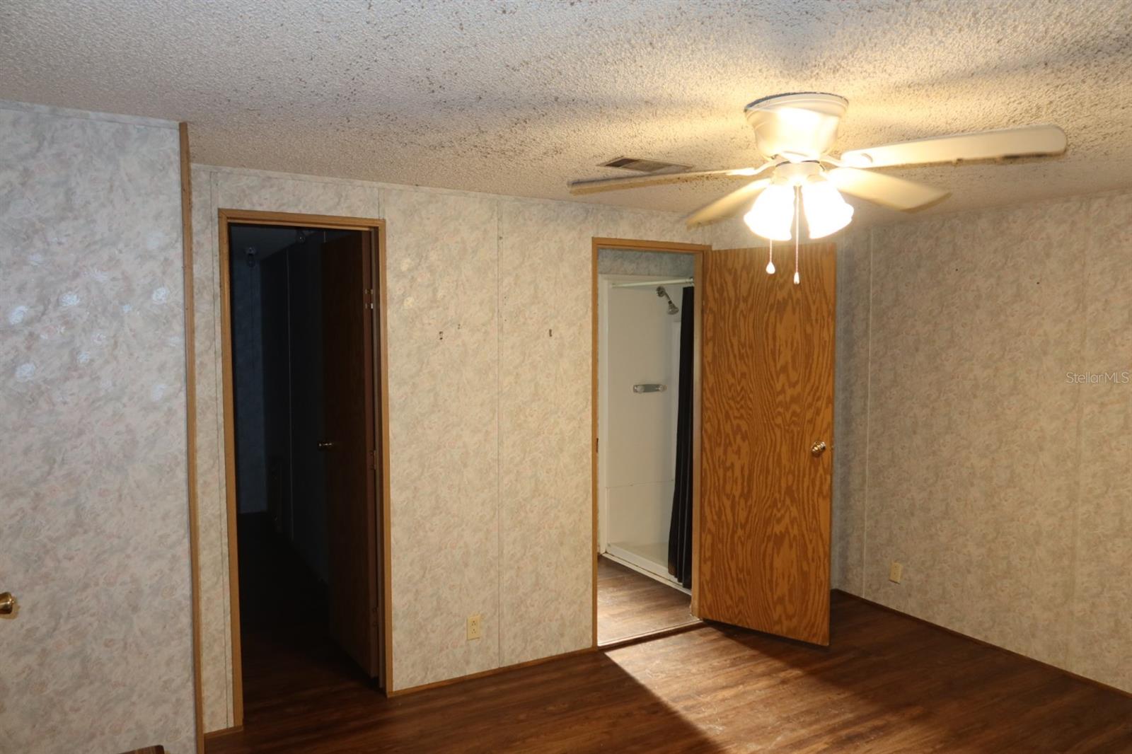 262 SW LYNNWOOD AVE, LAKE CITY, FL, 32024