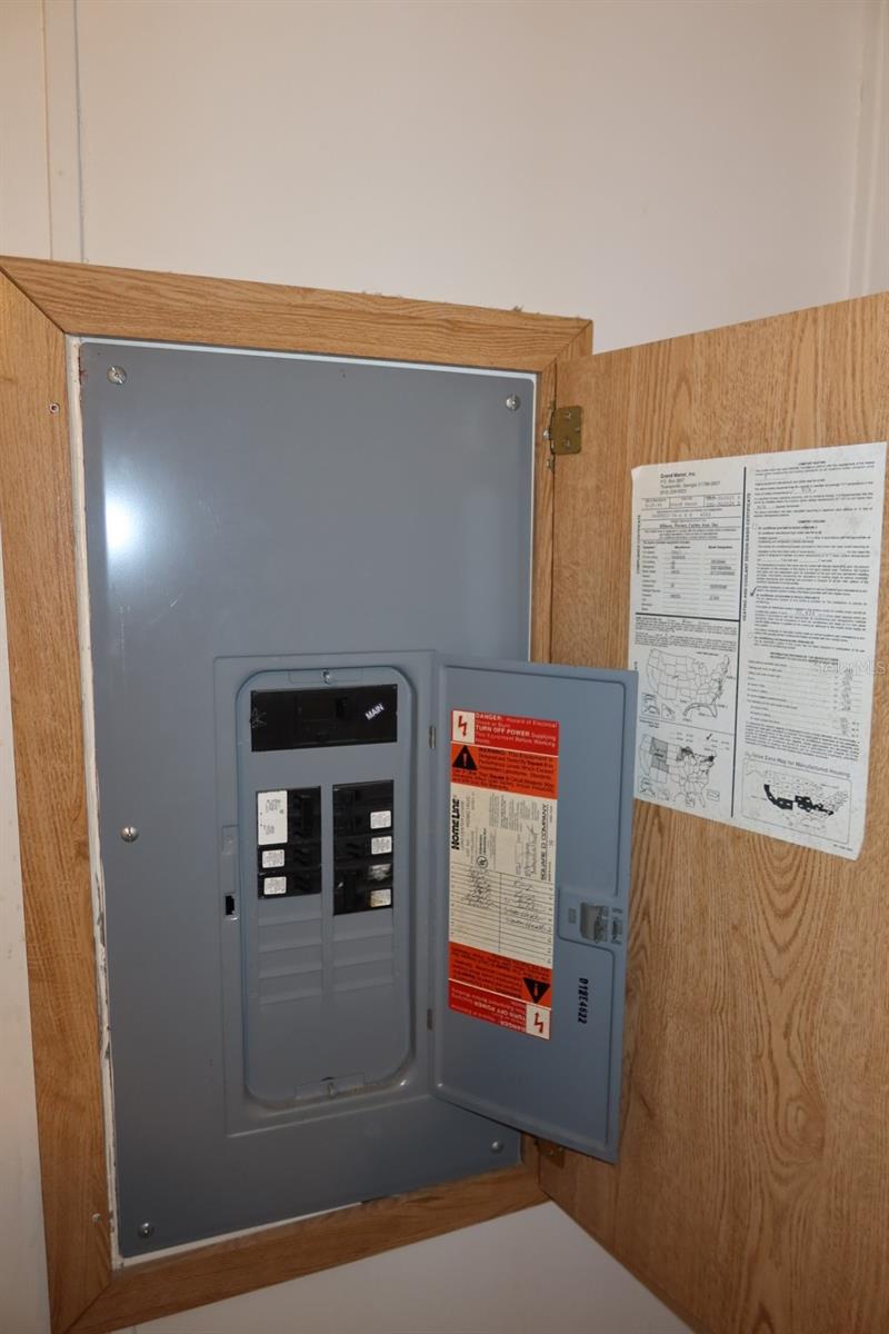 262 SW LYNNWOOD AVE, LAKE CITY, FL, 32024