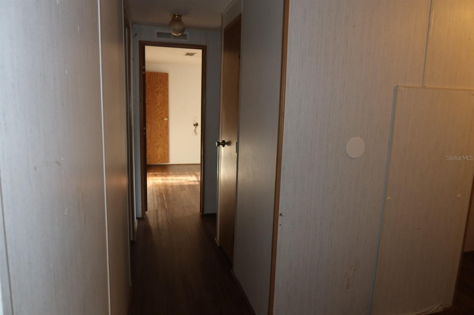 262 SW LYNNWOOD AVE, LAKE CITY, FL, 32024