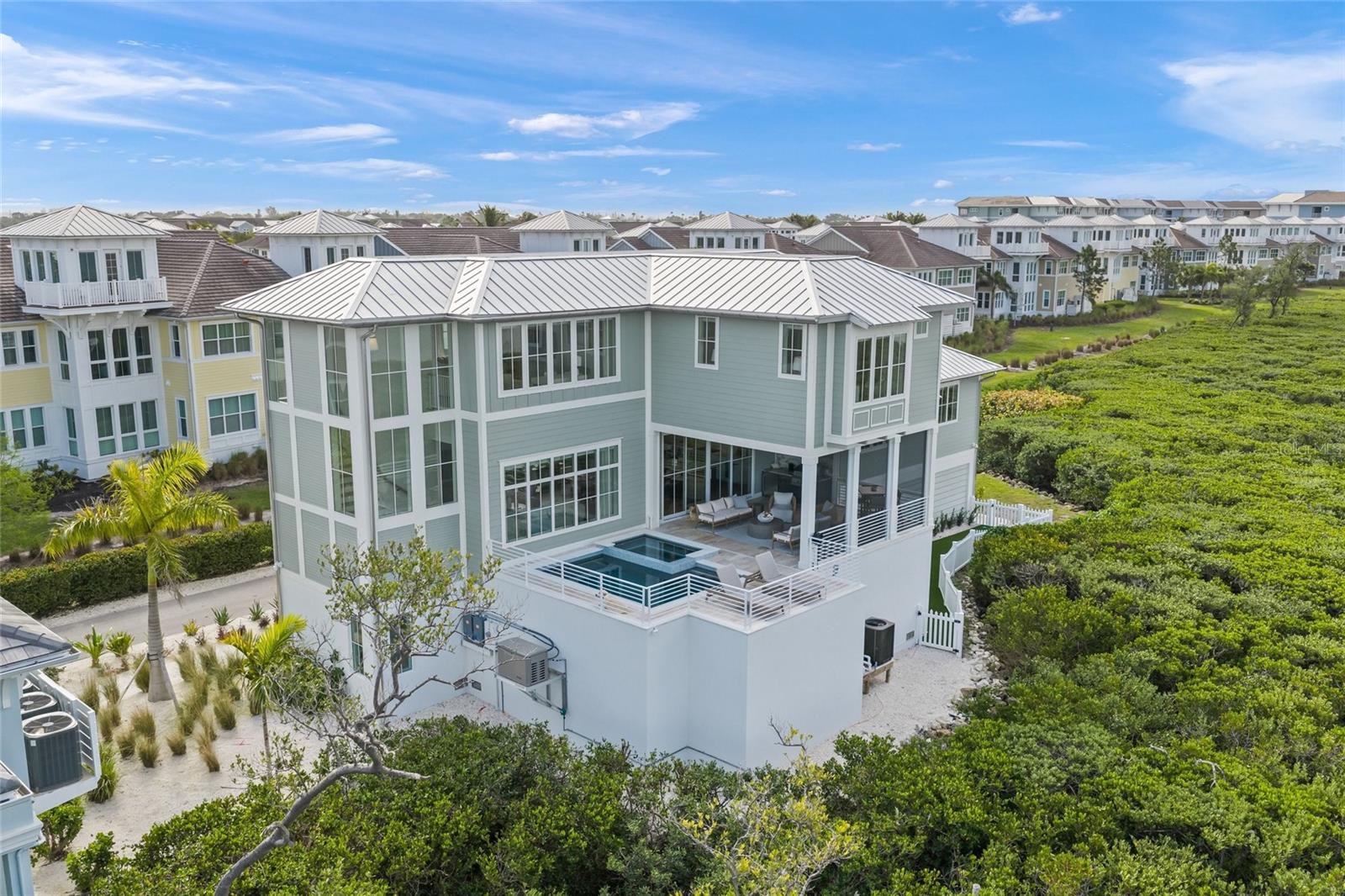 332 HARBOUR SOUND CT, BRADENTON, FL, 34209