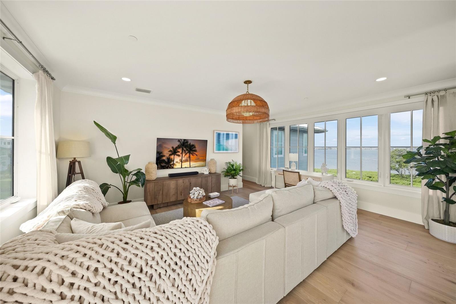 332 HARBOUR SOUND CT, BRADENTON, FL, 34209