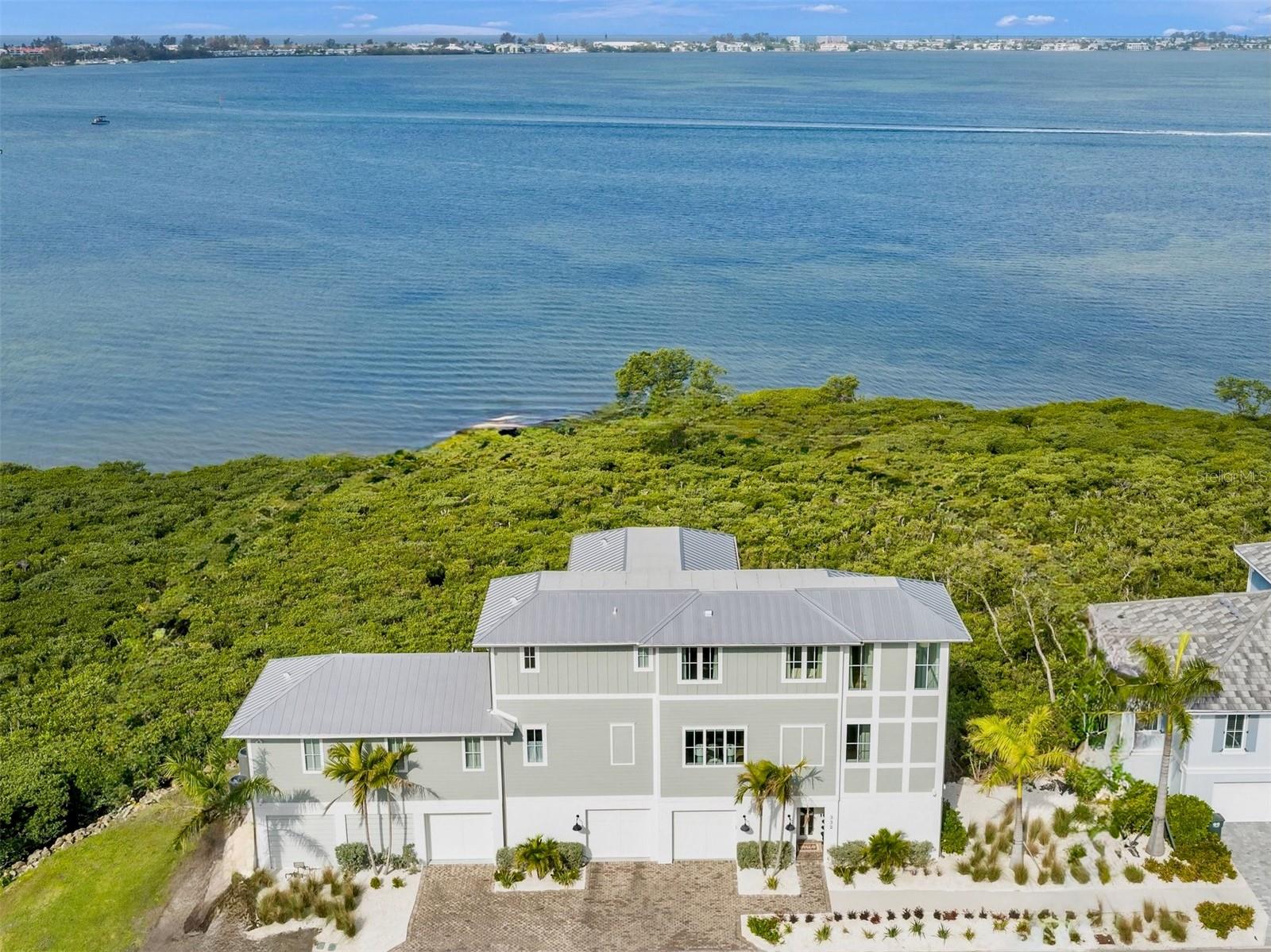 332 HARBOUR SOUND CT, BRADENTON, FL, 34209