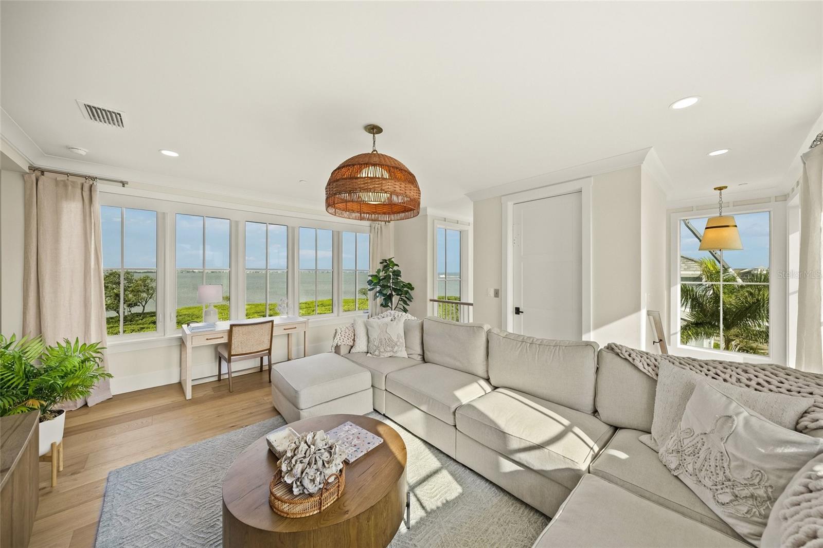 332 HARBOUR SOUND CT, BRADENTON, FL, 34209