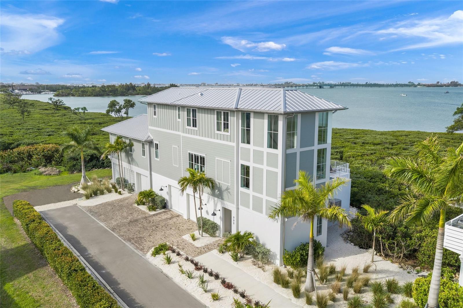 332 HARBOUR SOUND CT, BRADENTON, FL, 34209