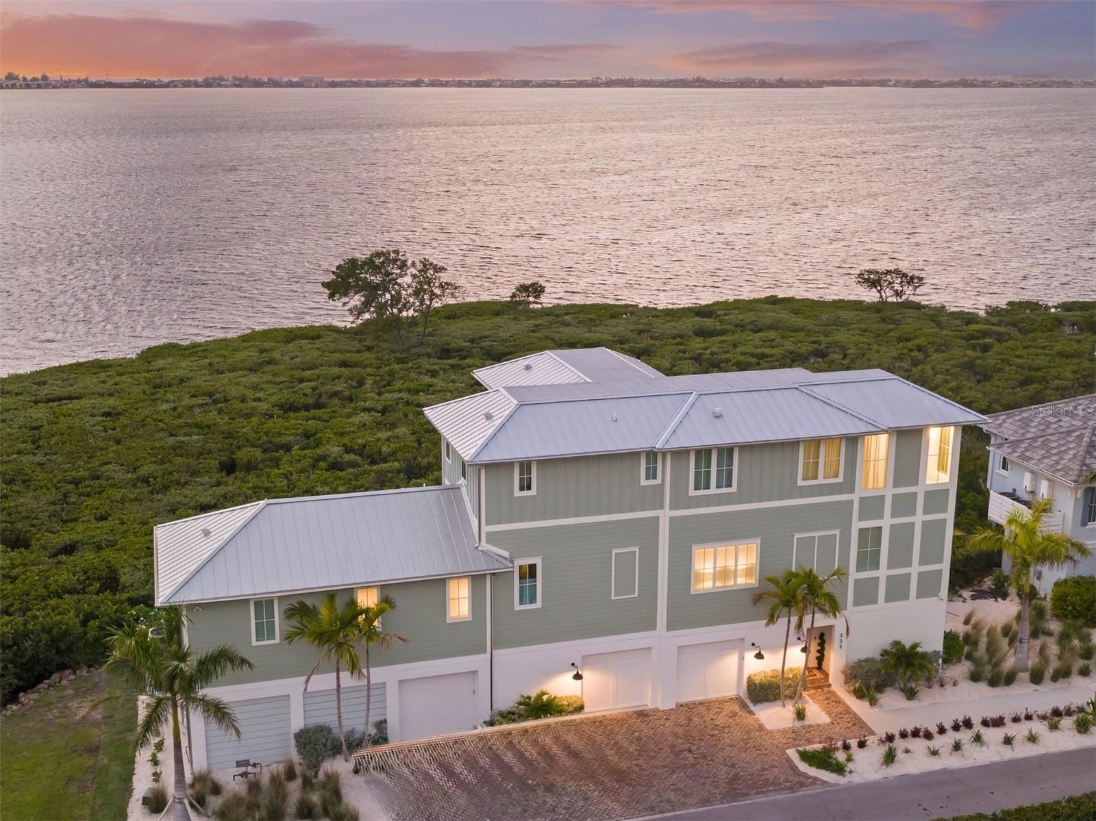 332 HARBOUR SOUND CT, BRADENTON, FL, 34209
