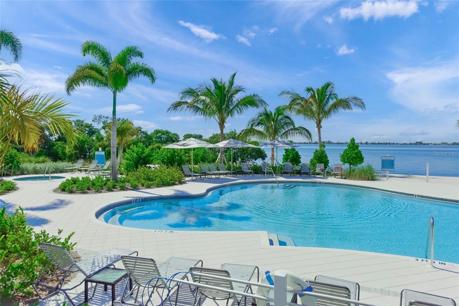332 HARBOUR SOUND CT, BRADENTON, FL, 34209