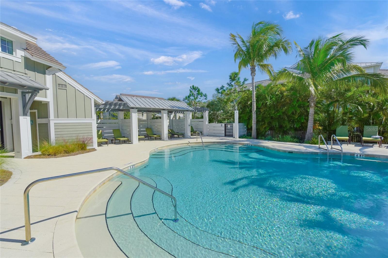 332 HARBOUR SOUND CT, BRADENTON, FL, 34209