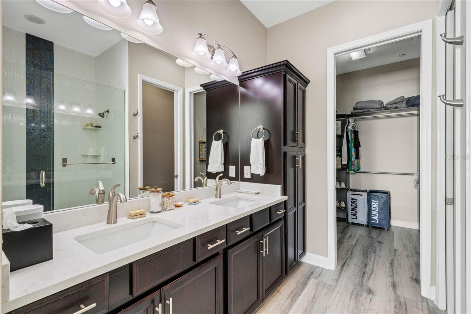 289 SAPPHIRE LAKE DR #202, BRADENTON, FL, 34209