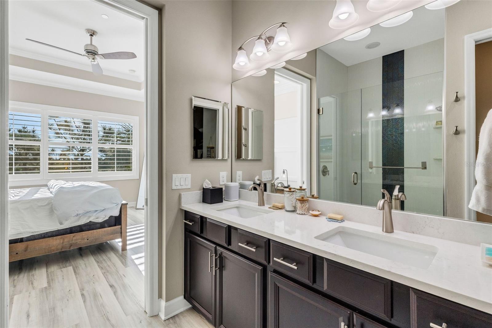 289 SAPPHIRE LAKE DR #202, BRADENTON, FL, 34209