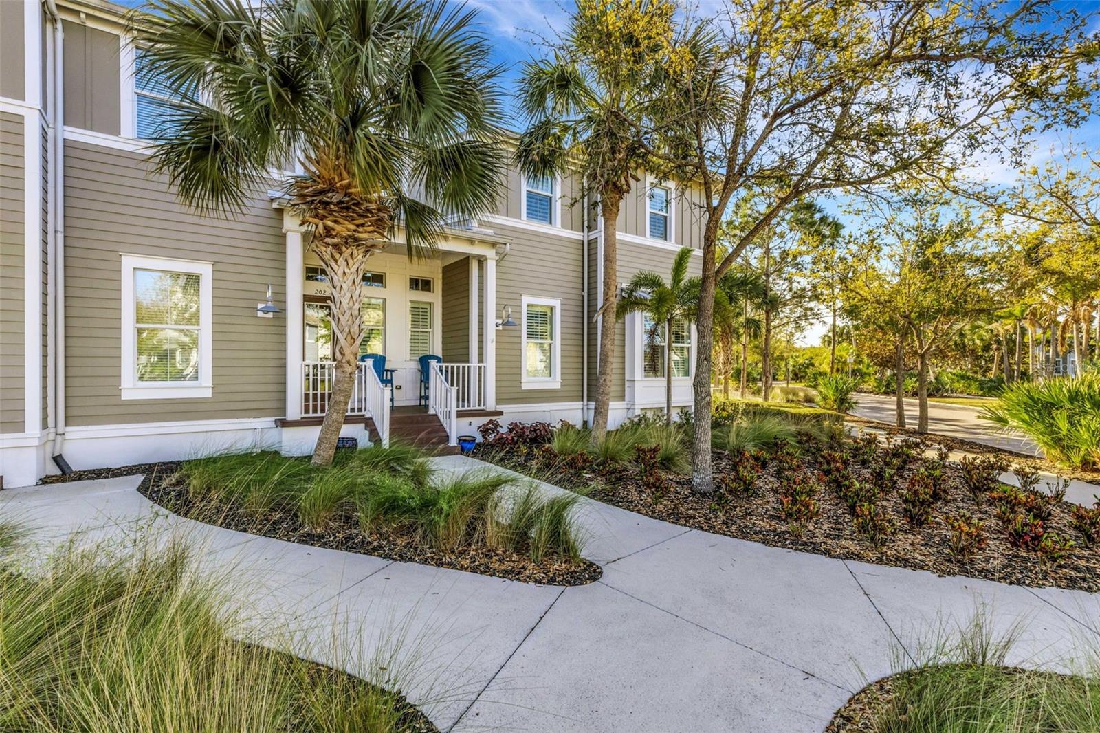 289 SAPPHIRE LAKE DR #202, BRADENTON, FL, 34209