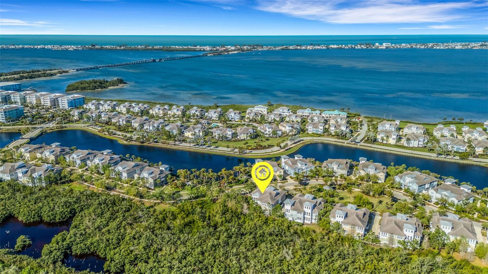 289 SAPPHIRE LAKE DR #202, BRADENTON, FL, 34209