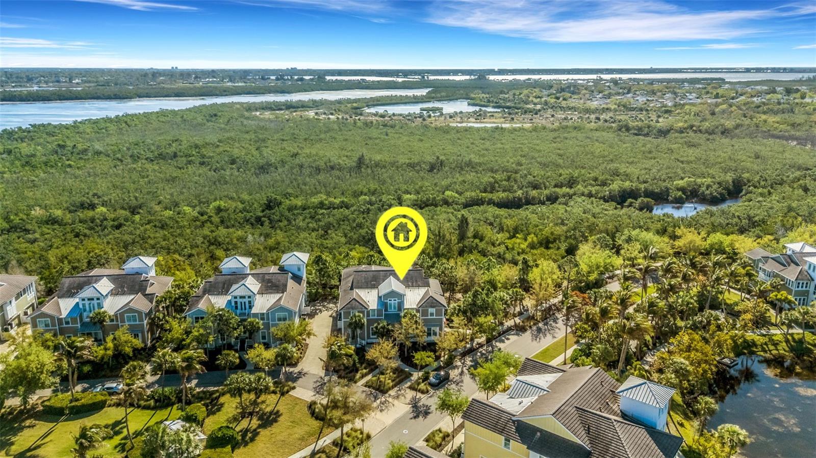 289 SAPPHIRE LAKE DR #202, BRADENTON, FL, 34209
