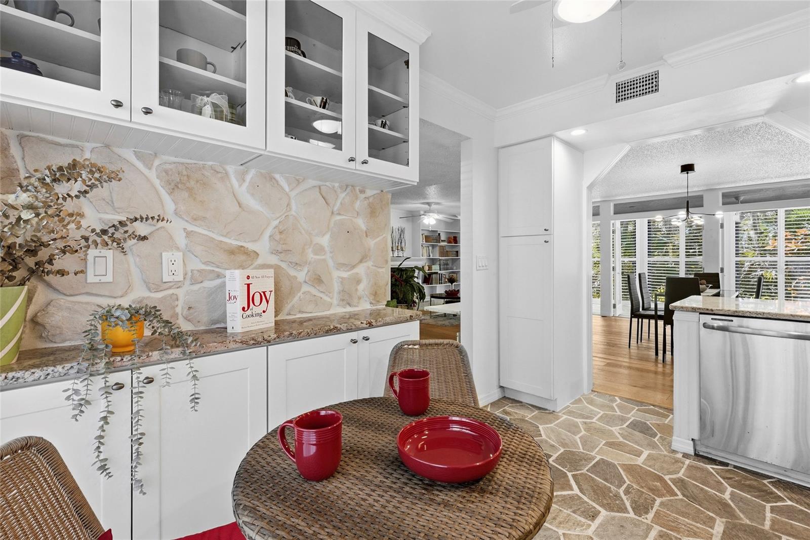 3324 THORNWOOD RD #3324, SARASOTA, FL, 34231