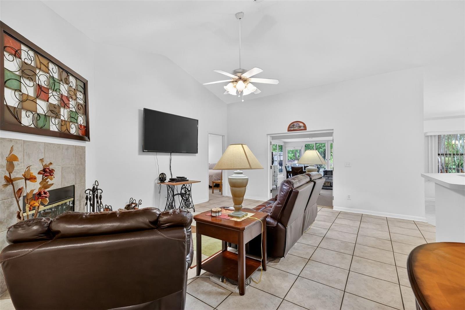 32510 WHITNEY RD, LEESBURG, FL, 34748