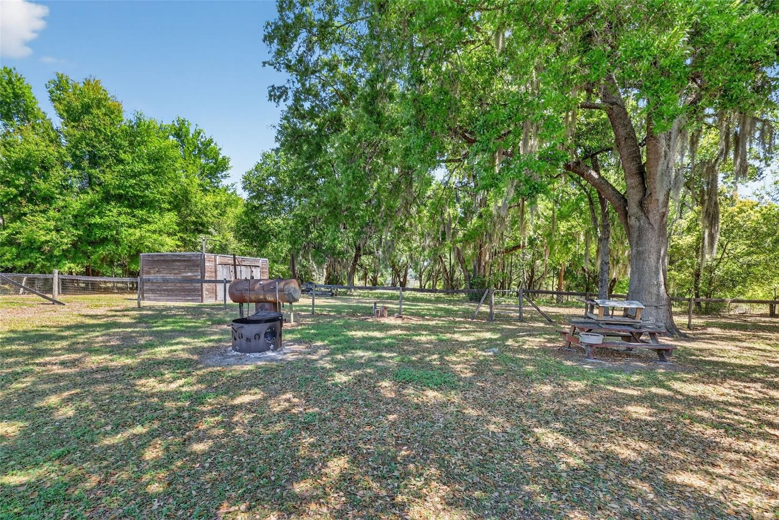 32510 WHITNEY RD, LEESBURG, FL, 34748
