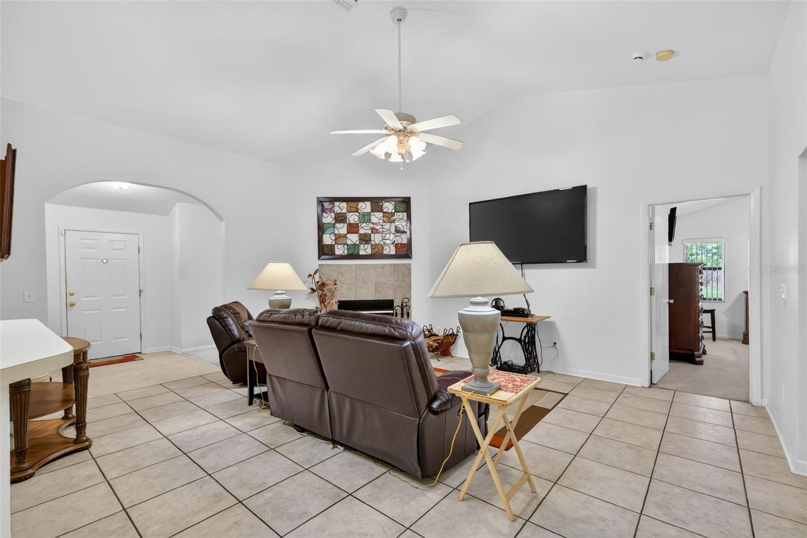 32510 WHITNEY RD, LEESBURG, FL, 34748