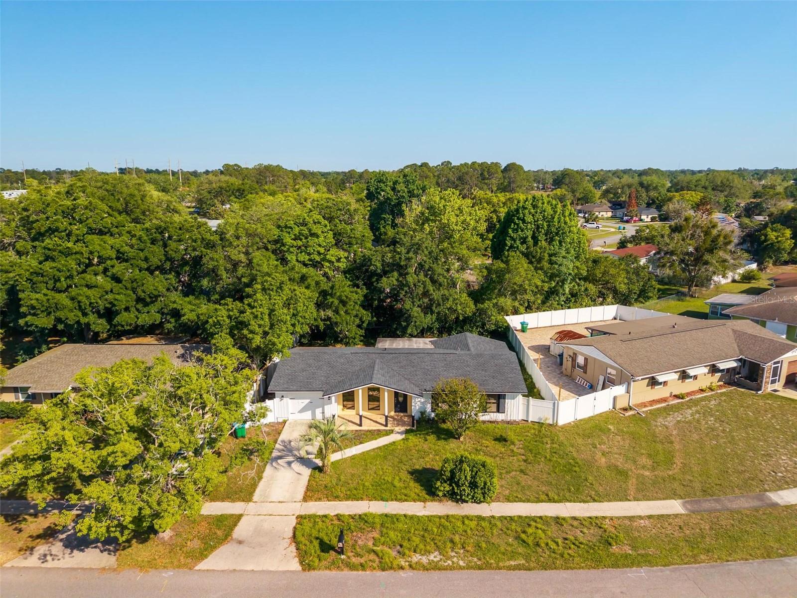 2039 JEFFERSON AVE, DELTONA, FL, 32738