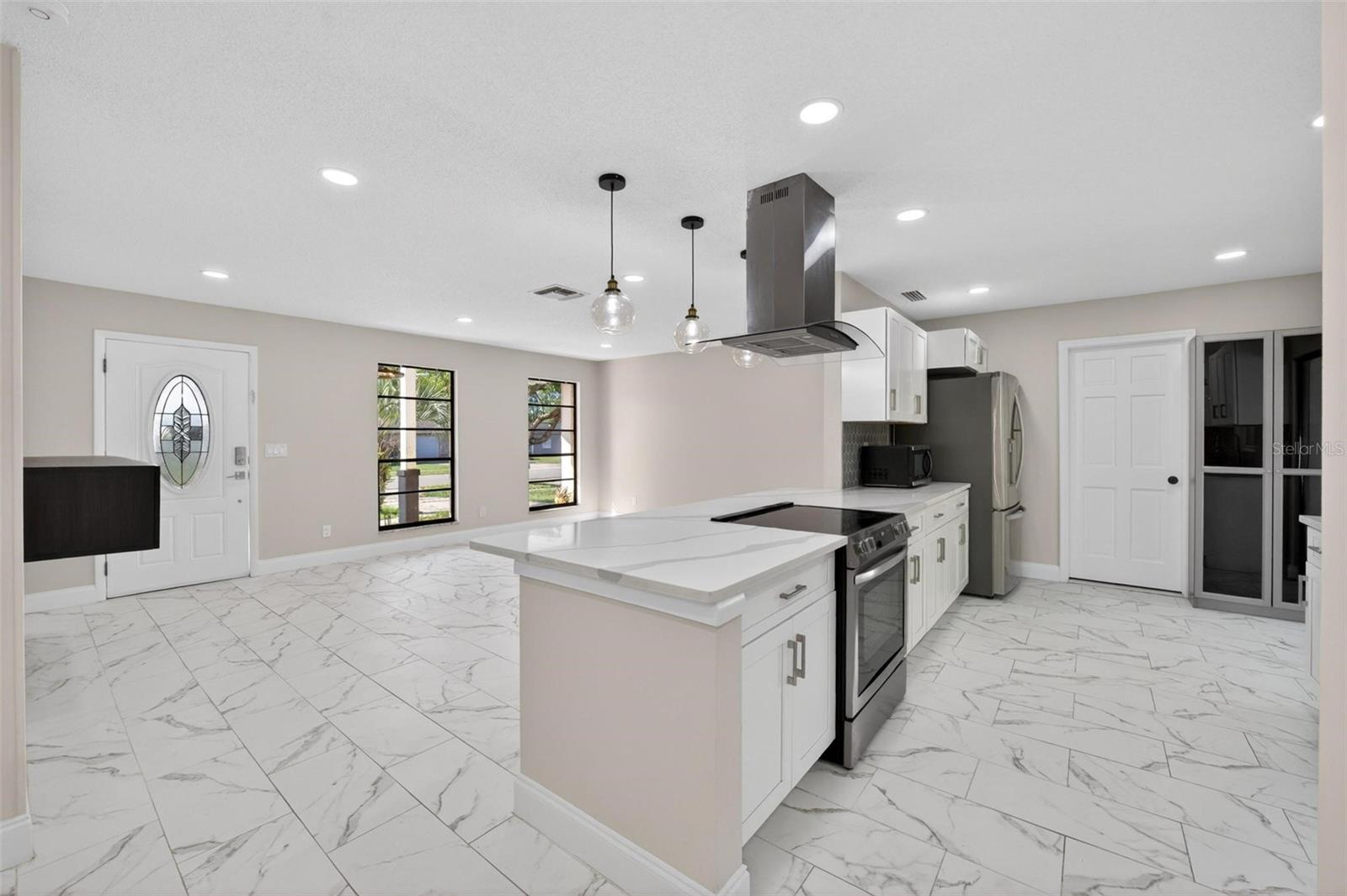 2039 JEFFERSON AVE, DELTONA, FL, 32738