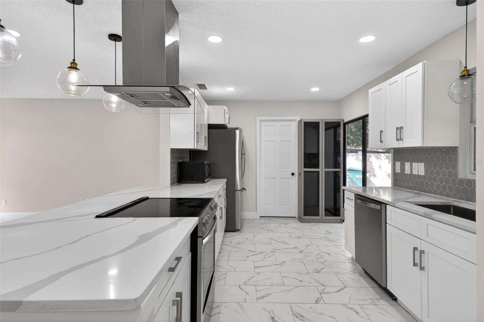 2039 JEFFERSON AVE, DELTONA, FL, 32738