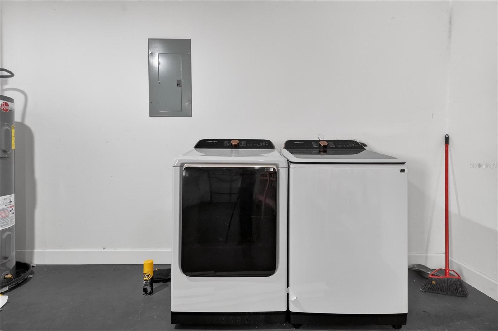 2039 JEFFERSON AVE, DELTONA, FL, 32738