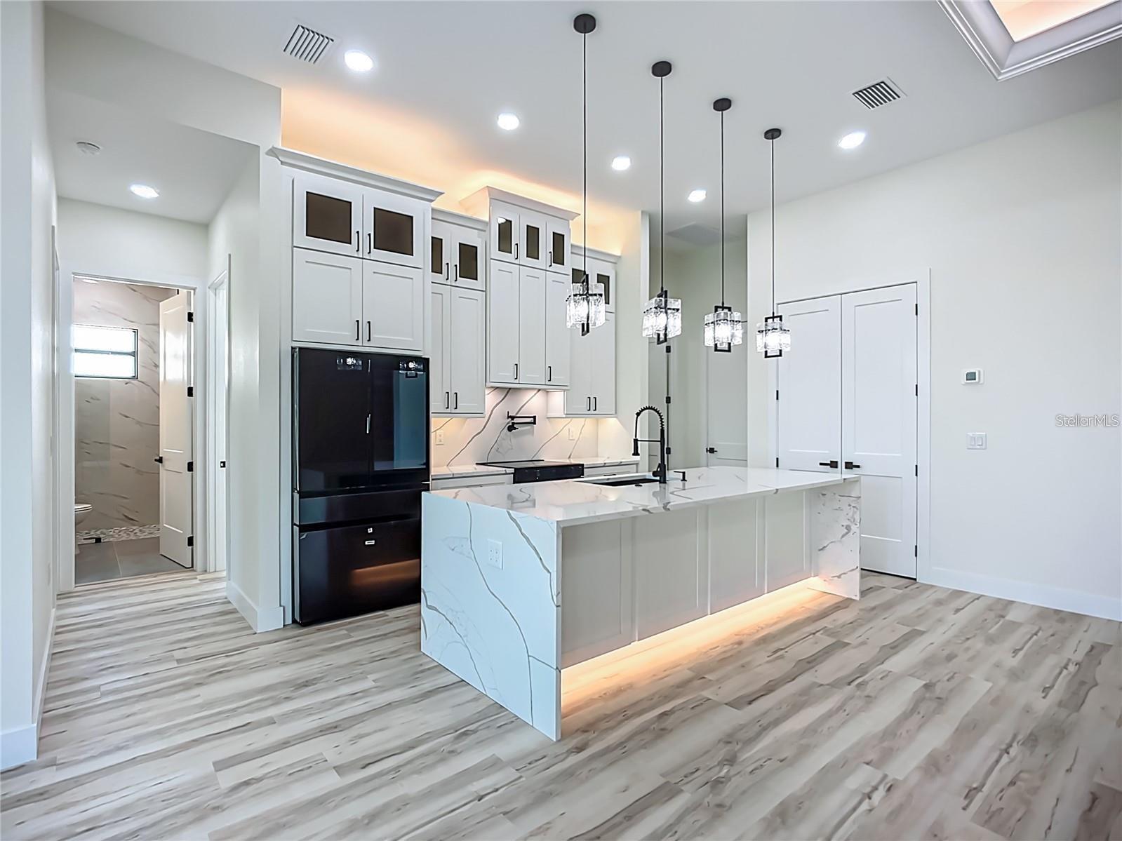 1167 BOUNDARY BLVD, ROTONDA WEST, FL, 33947