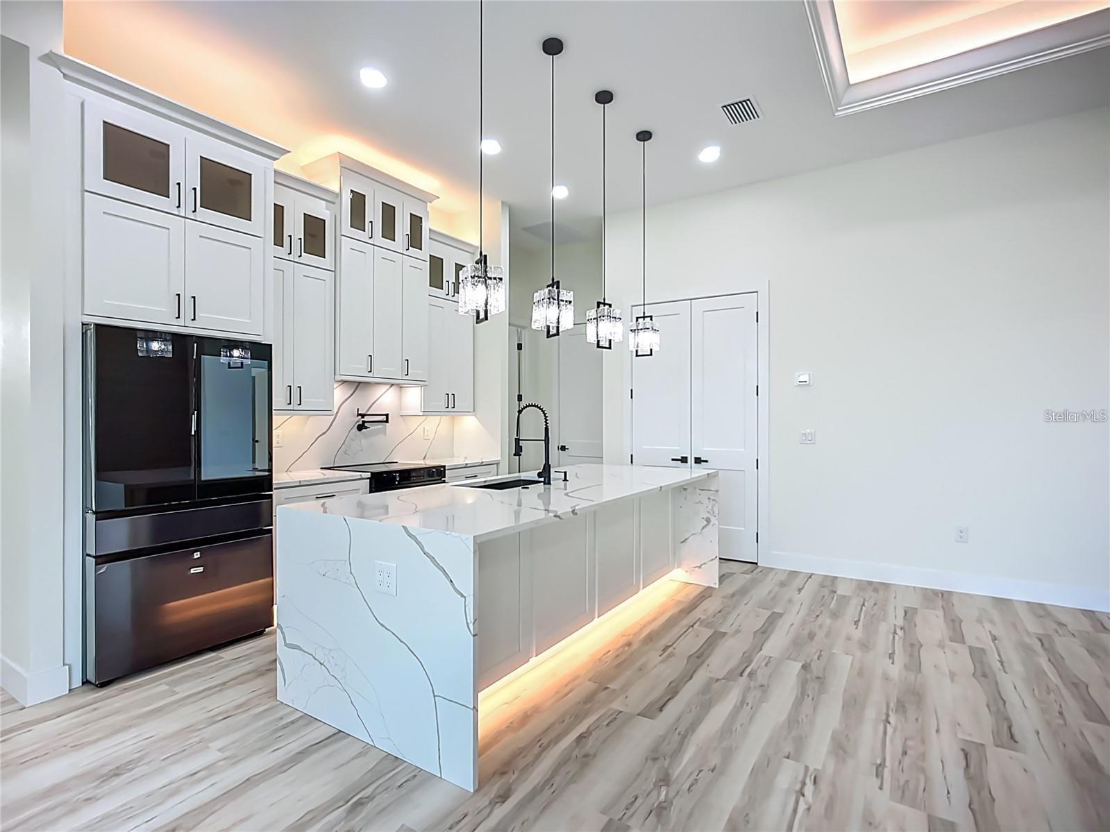 1167 BOUNDARY BLVD, ROTONDA WEST, FL, 33947