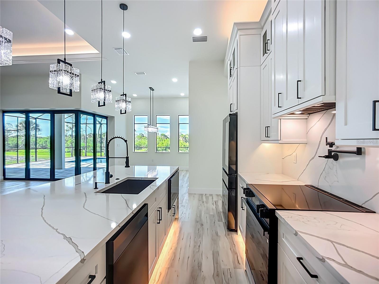 1167 BOUNDARY BLVD, ROTONDA WEST, FL, 33947
