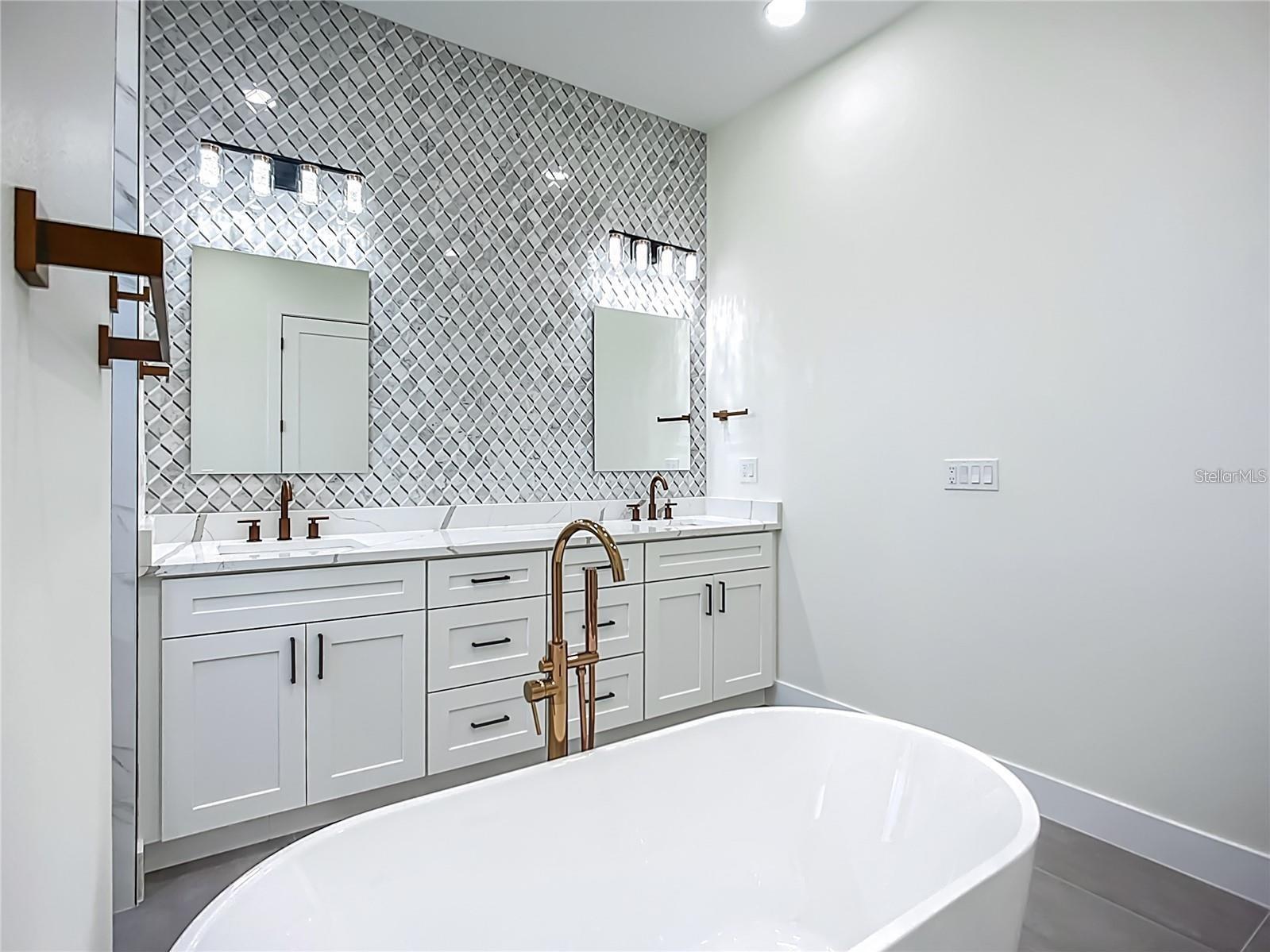 1167 BOUNDARY BLVD, ROTONDA WEST, FL, 33947