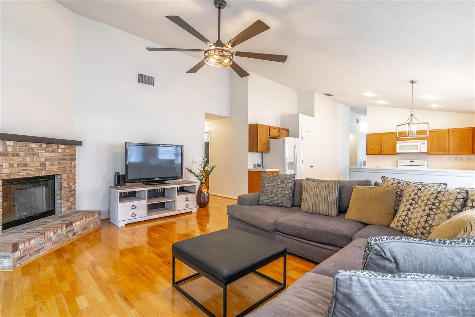 608 LAKE CLAIRE CT, OVIEDO, FL, 32765