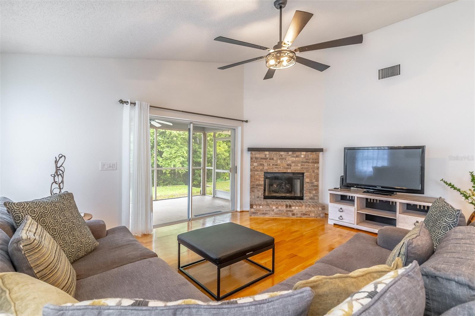 608 LAKE CLAIRE CT, OVIEDO, FL, 32765