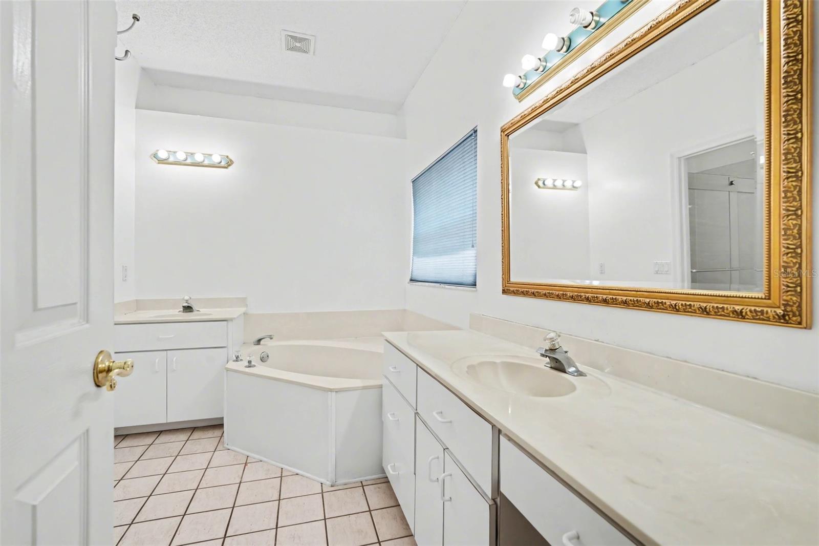 10093 HOLLY BERRY DR, WEEKI WACHEE, FL, 34613