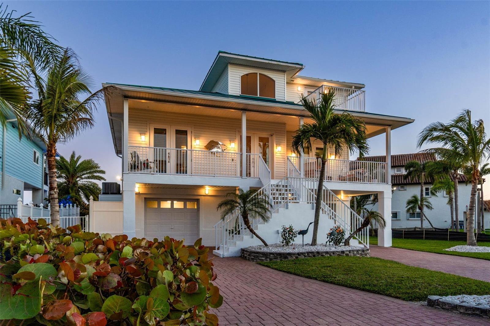 874 BAY POINT DR, MADEIRA BEACH, FL, 33708